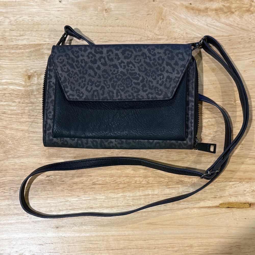 Leopard Print Crossbody Wallet‎ Bag Black Gray Animal Print Zip Around Organizer